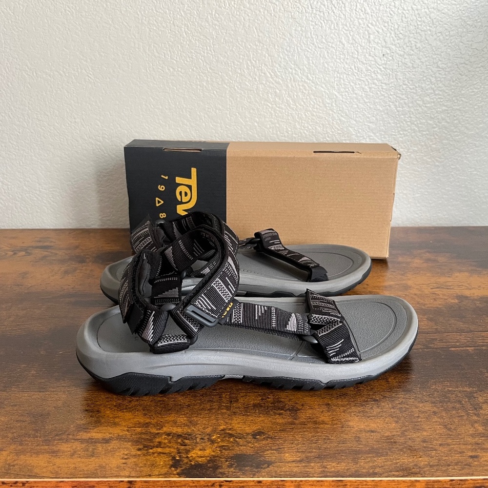 Mens Teva Hurricane XLT 2 (sz. 10) (NEW)